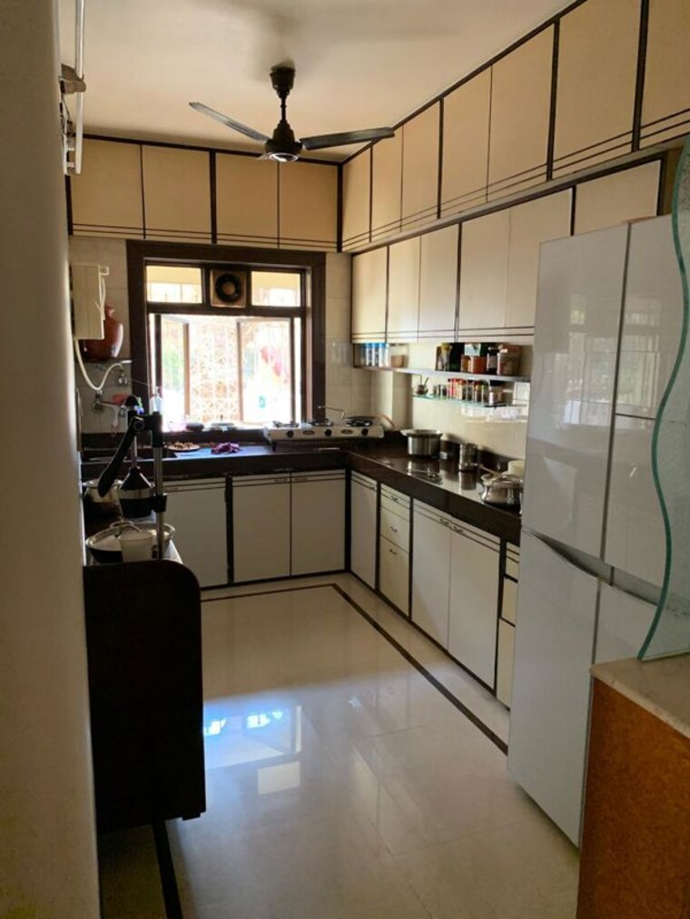 Kitchen, bandra west 2 Bedroom 1000 Sq.Ft. Apartment In Bandra West Mumbai 10511841