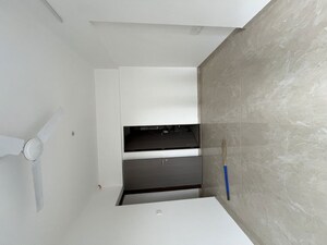 Furnished Amenities in 2 BHK Apartment at Apex Green Wood, Borivali East – for Rent