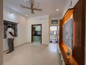 Living Room in 1 BHK Builder Floor at Jeevan Bima Nagar – for Rent
