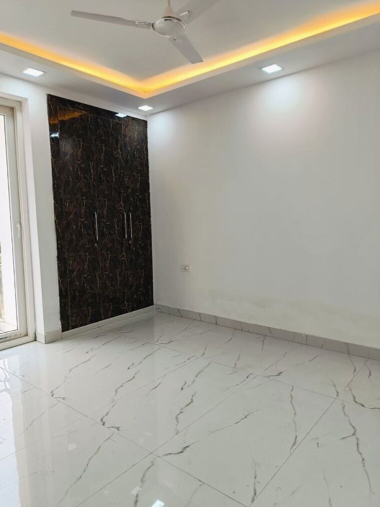 Room, dwarka 3 Bedroom 1810 Sq.Ft. Apartment In Dwarka Delhi 10511853