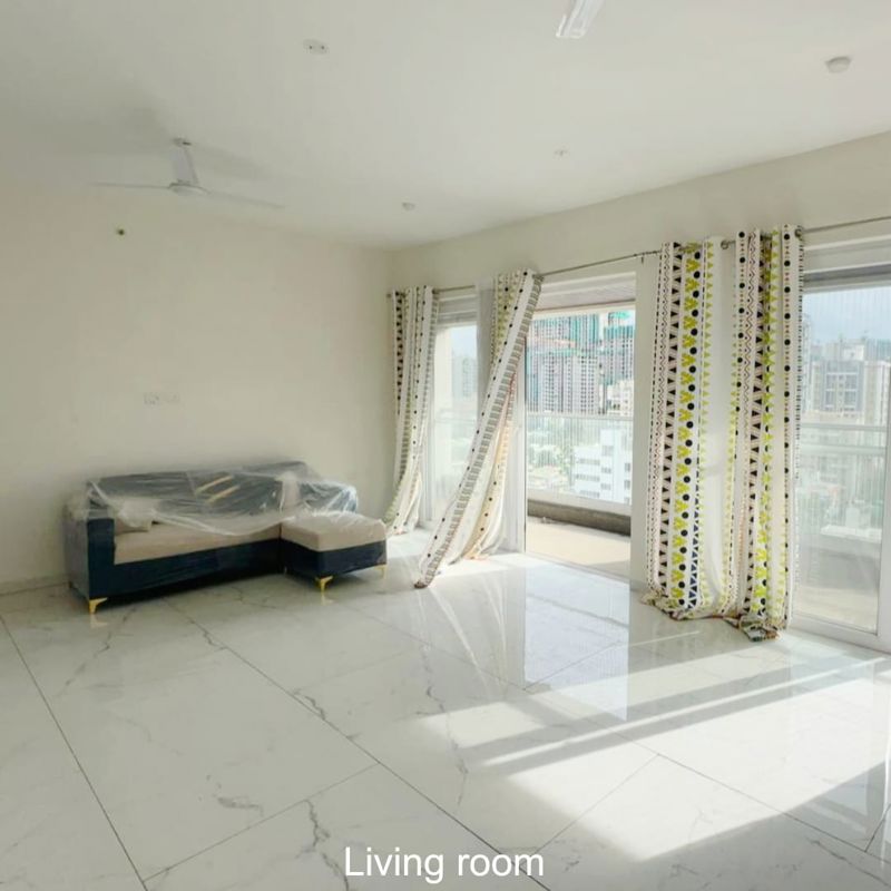 3 BHK + Prayer Room 1200 Sq.Ft. Apartment in Mandarin 33 West Avenue