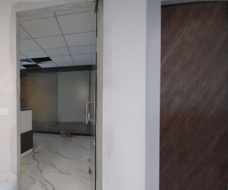 Bathroom, senapati bapat road Commercial Office Space 3000 Sq.Ft. In Senapati Bapat Road Pune 10511910