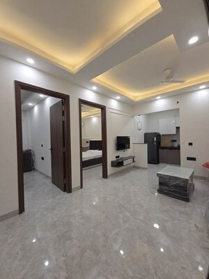 Room in 2 BHK Builder Floor at Sector 43 – for Rent