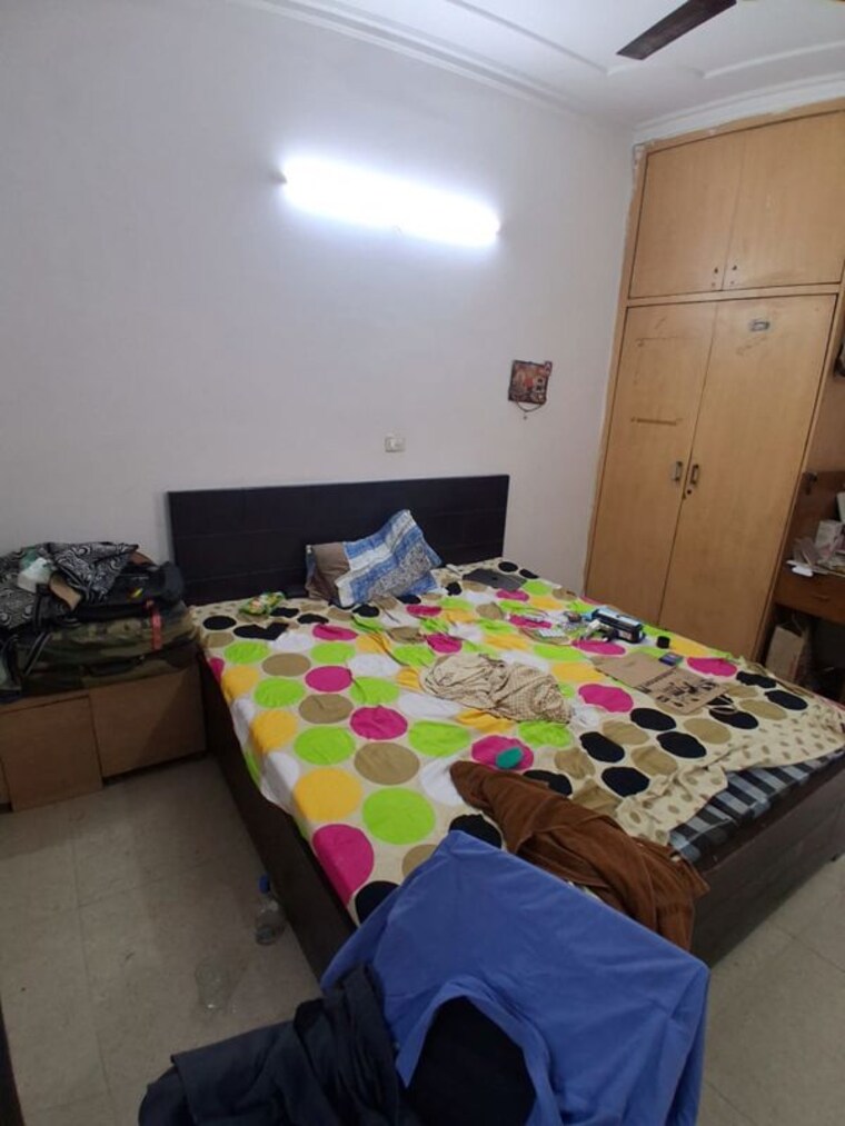 Bedroom, sector 122 6 Bedroom 112 Sq.Mt. Independent House In Sector 122 Noida 10511933