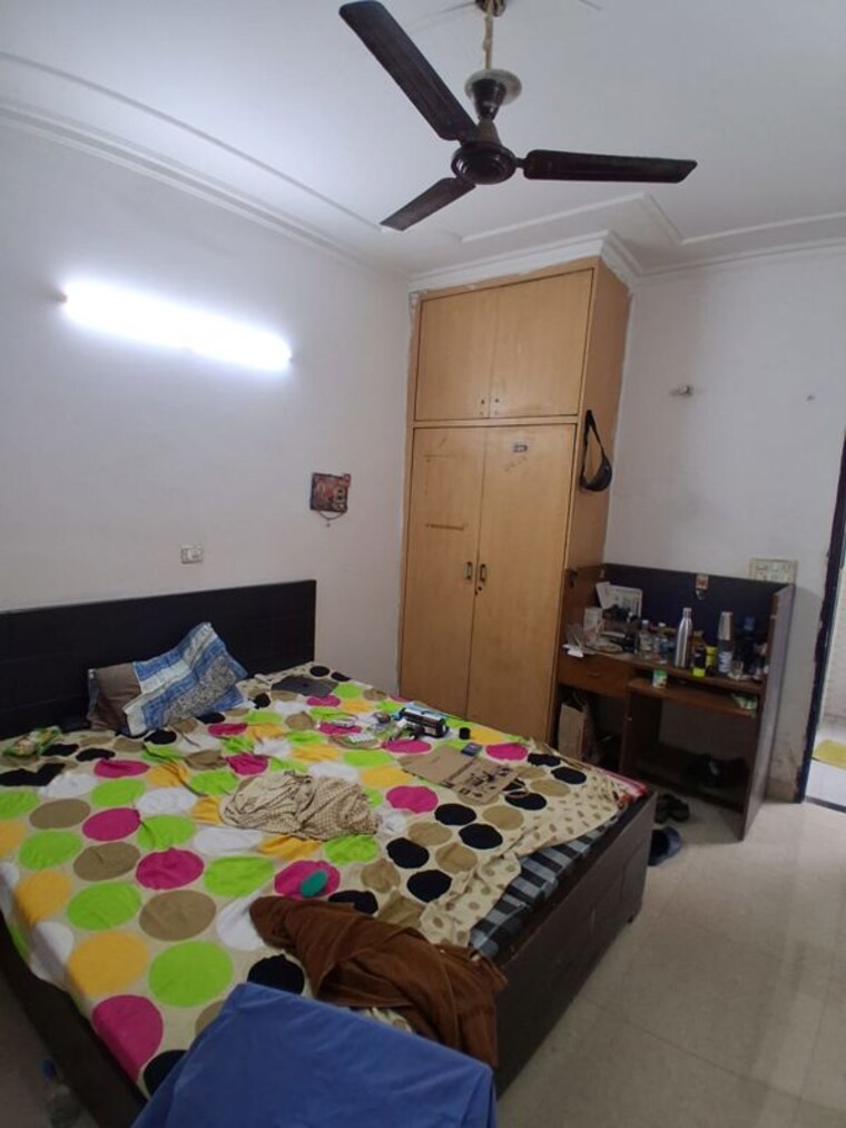 Bedroom, sector 122 6 Bedroom 112 Sq.Mt. Independent House In Sector 122 Noida 10511933