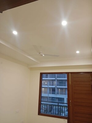Room in 3 BHK Builder Floor at Aerocity – for Rent