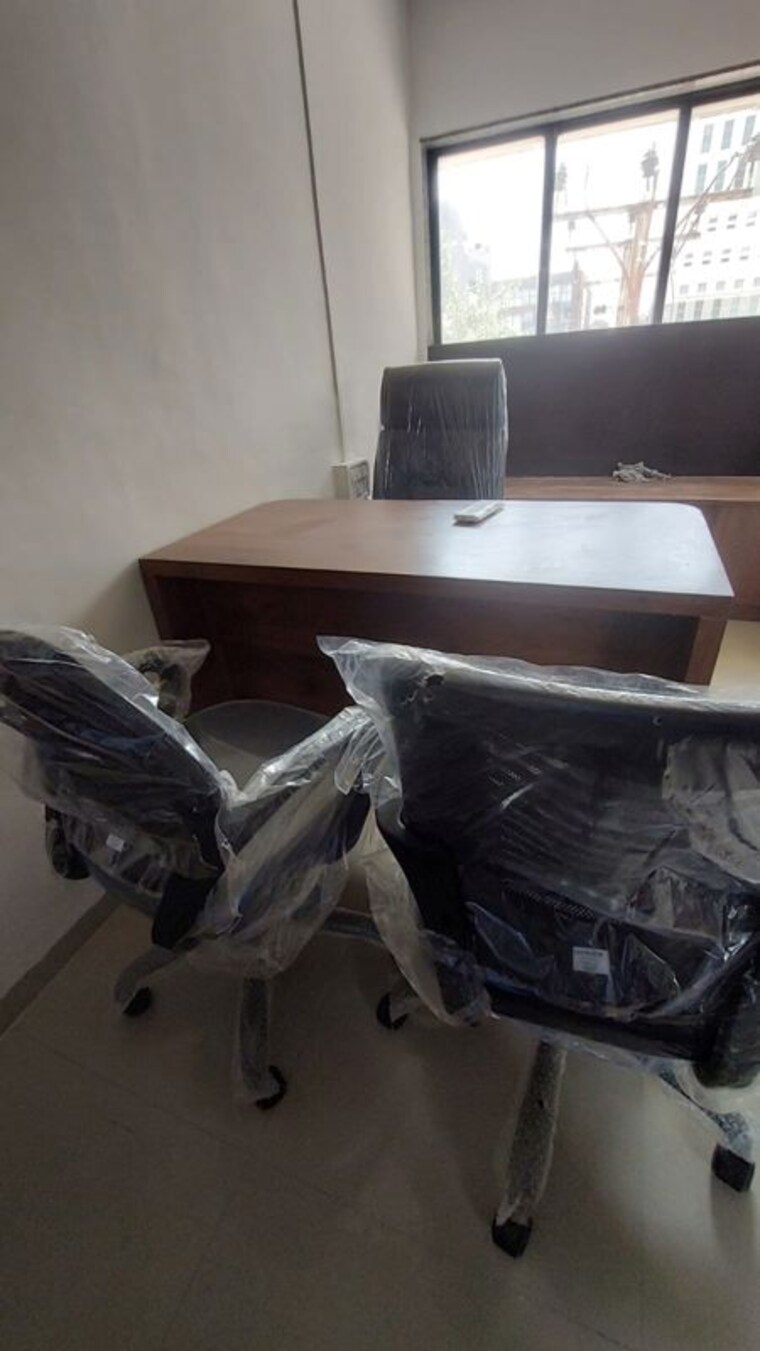 Team Area, alkapuri Commercial Office Space 450 Sq.Ft. In Alkapuri Vadodara 10511983