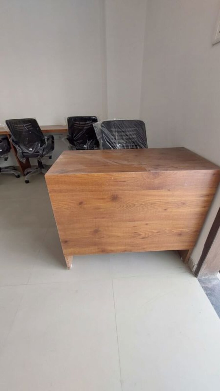 Team Area, alkapuri Commercial Office Space 450 Sq.Ft. In Alkapuri Vadodara 10511983
