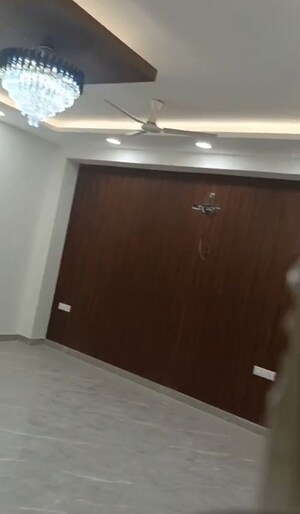 Living Room in 3 BHK Builder Floor at Sector 39 – for Rent