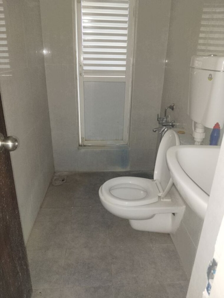 Bathroom, vtp-belair-e-and-f-building 1 Bedroom 565 Sq.Ft. Apartment In Mahalunge Pune 10511990