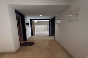 Room in 2 BHK Apartment at One Hiranandani Park, Ghodbunder Road – for Rent