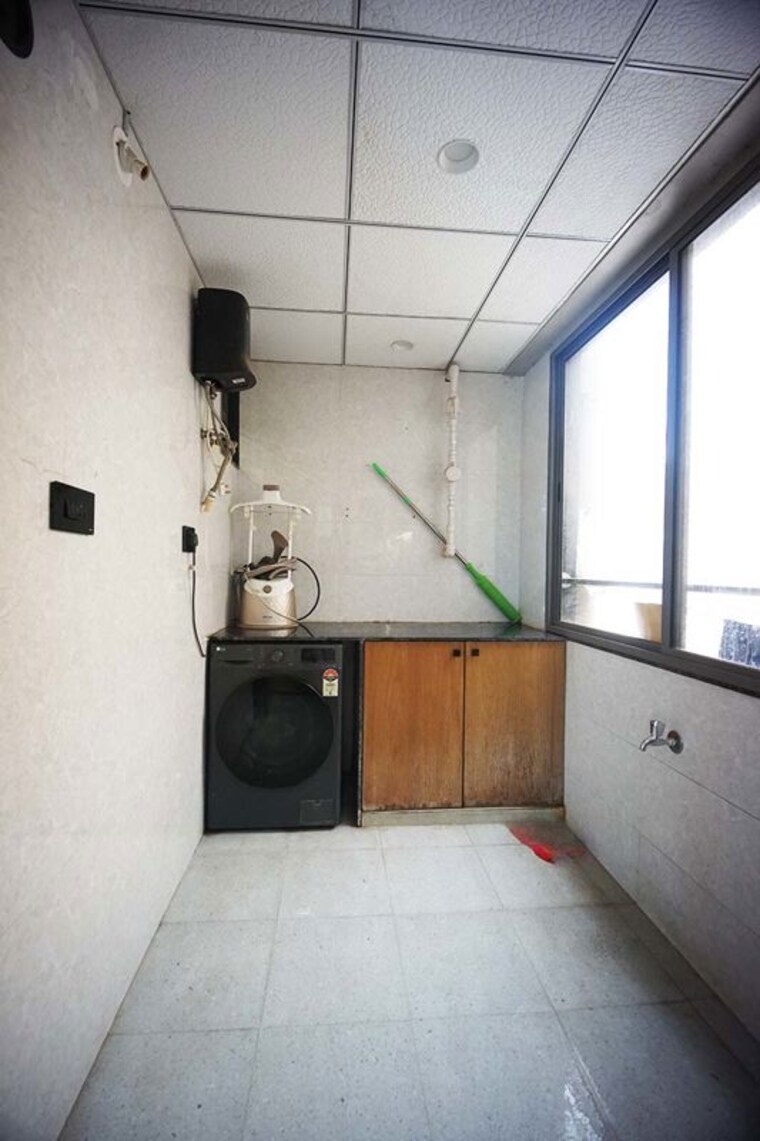 Kitchen, hanspura 3 Bedroom 2385 Sq.Ft. Apartment In Hanspura Ahmedabad 10512035