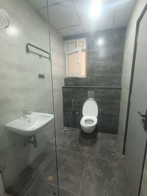 Bathroom in 3 BHK Apartment at Candeur Crescent, Serilingampally – for Rent