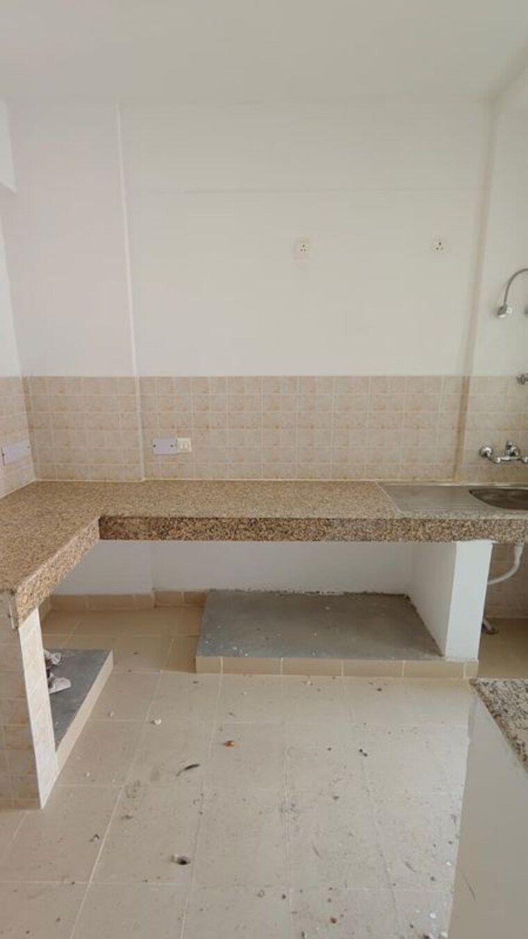 Bathroom, klj-greens 3.5 Bedroom 1750 Sq.Ft. Builder Floor In Sector 77 Faridabad 10511912
