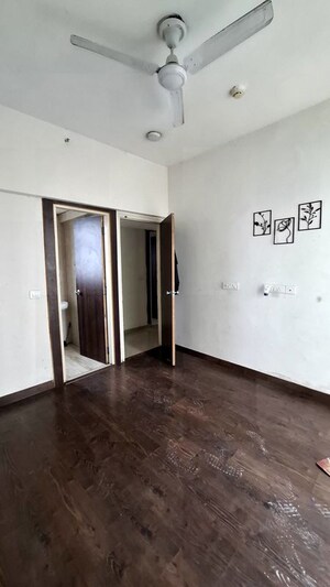 2 BHK Apartment For Rent in Mahagun Mantra II, Sector 10 Greater Noida
