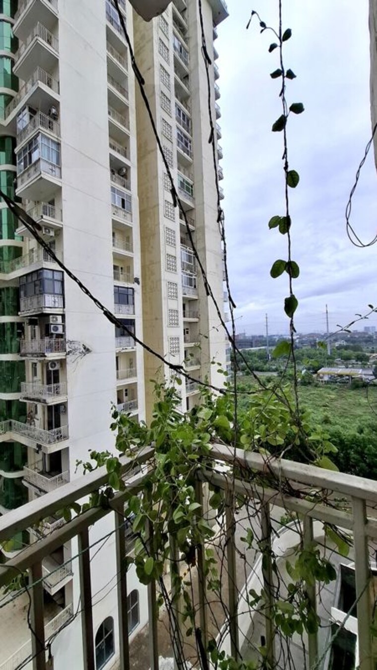 Exterior View, mahagun-mantra-ii 2 Bedroom 850 Sq.Ft. Apartment In Sector 10 Greater Noida Greater Noida 10512068