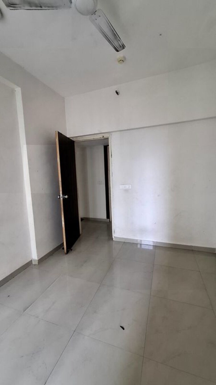 Room, mahagun-mantra-ii 2 Bedroom 850 Sq.Ft. Apartment In Sector 10 Greater Noida Greater Noida 10512068