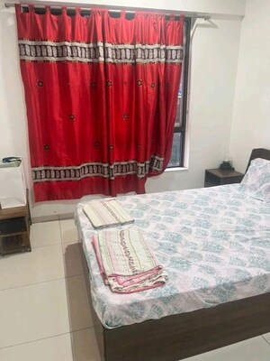Bedroom in 2 BHK Apartment at Shapoorji Pallonji Vicinia, Powai – for Rent