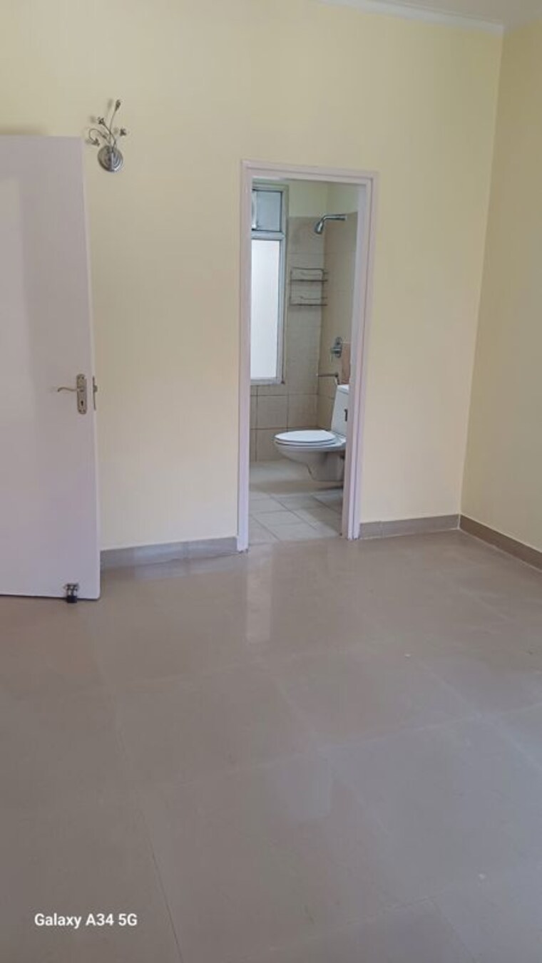 Room, orchid-island 3 Bedroom 2500 Sq.Ft. Apartment In Sector 51 Gurgaon 10512076