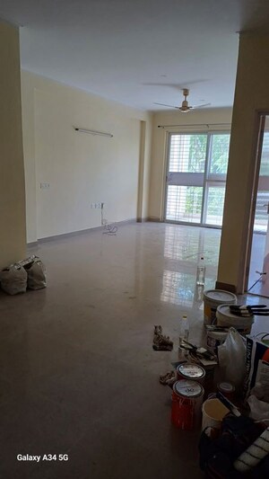Room in 3 BHK Apartment at Orchid Island, Sector 51 – for Rent
