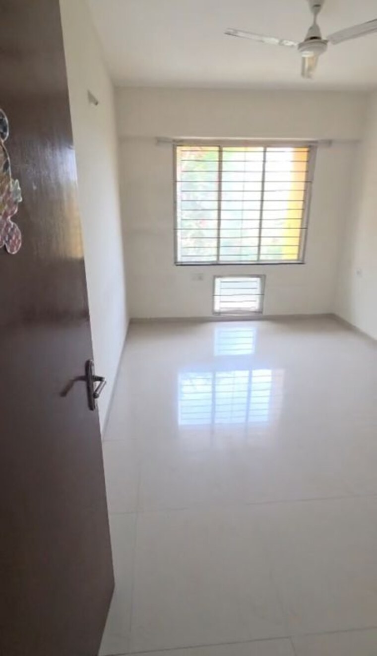 Room, scheme 140 2 Bedroom 1200 Sq.Ft. Apartment In Scheme 140 Indore 10512059
