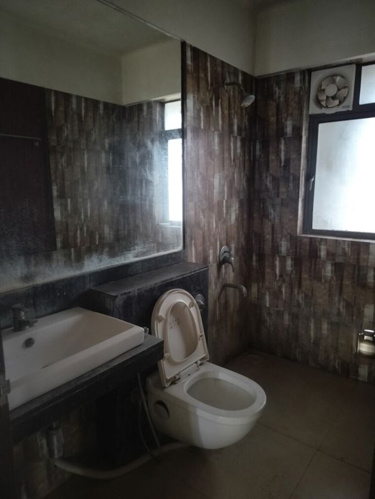 Bathroom, konark-krish-phase-ii 1 Bedroom 570 Sq.Ft. Apartment In Mundhwa Pune 10512064