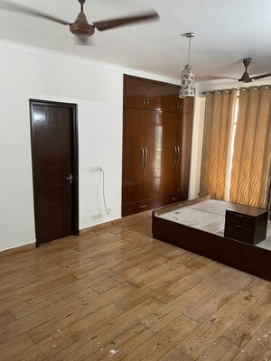 Bedroom in 4 BHK Apartment at The Citizen Apartments, Sector 51 – for Rent