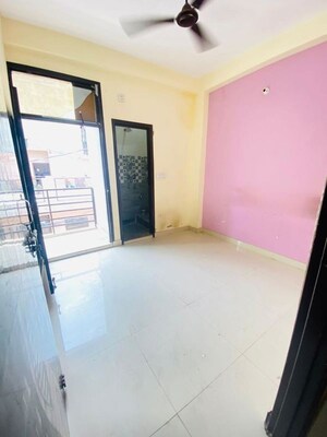 Room in 2 BHK Apartment at Uttam Nagar – for Rent