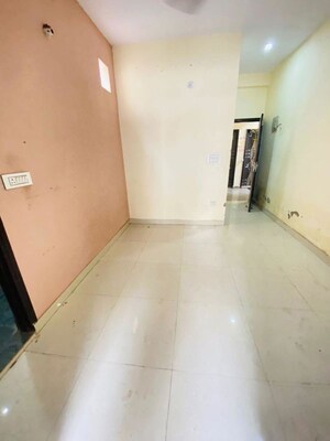 Room in 2 BHK Apartment at Uttam Nagar – for Rent