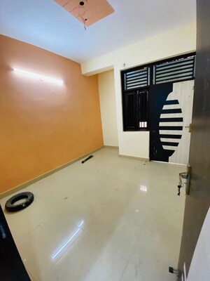 Room in 2 BHK Apartment at Uttam Nagar – for Rent