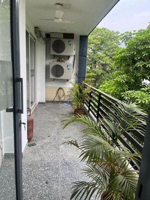 Balcony in 3 BHK Builder Floor at Sector 46 – for Rent