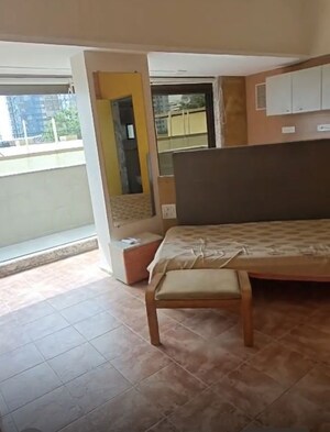 Bedroom in 1 BHK Apartment at Colaba – for Rent
