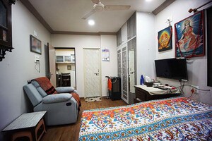 Bedroom in 2 BHK Apartment at Satellite – for Sale