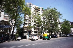 2 BHK Apartment For Sale in Satellite