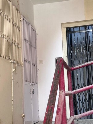 Staircase in 3 BHK Villa at Vastrapur – for Rent
