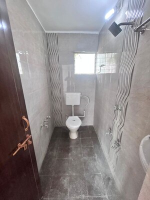 Bathroom in 3 BHK Villa at Vastrapur – for Rent