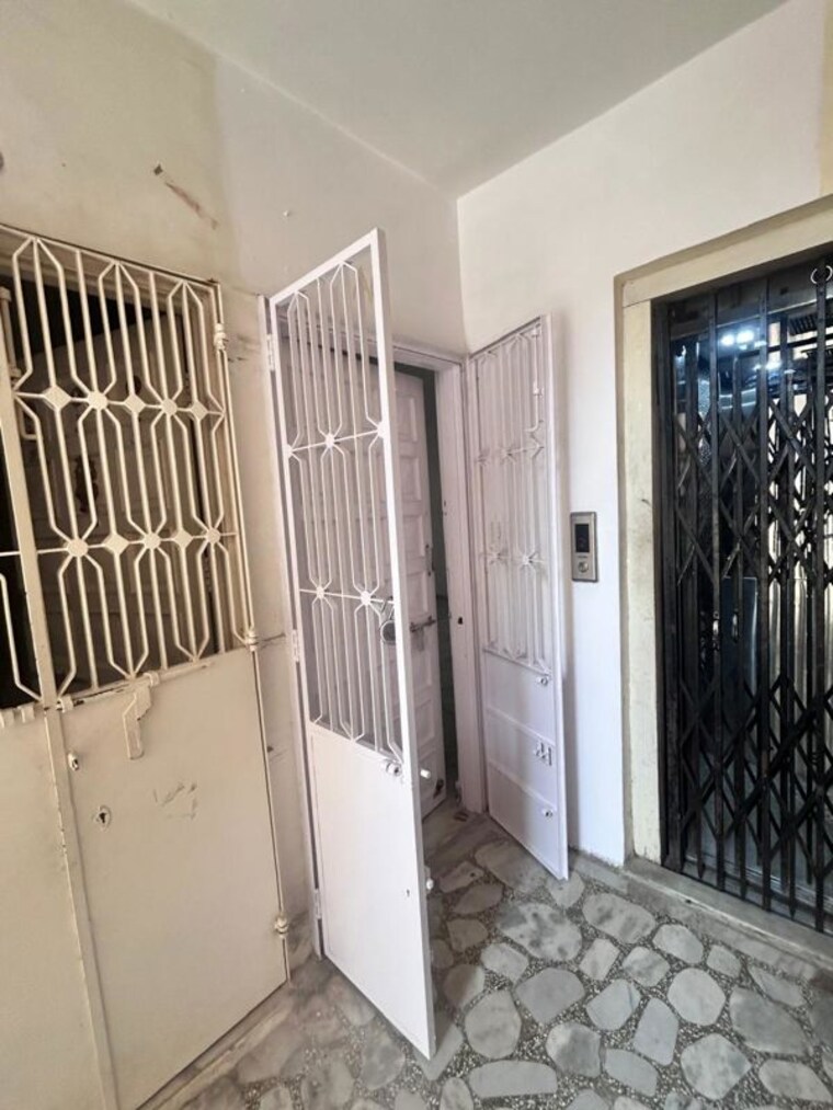 Balcony, vastrapur 3 Bedroom 1750 Sq.Ft. Villa In Vastrapur Ahmedabad 10512179