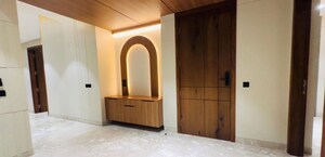 Room in 3 BHK Builder Floor at Sector 55 – for Rent