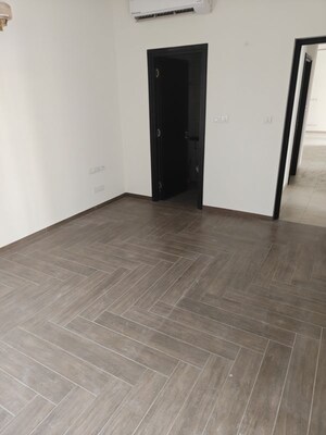 Room in 3 BHK Apartment at Sobha City Gurgaon, Sector 108 – for Rent