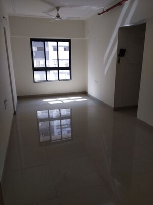 Room in 2 BHK Apartment at Godrej Prime, Chembur – for Rent