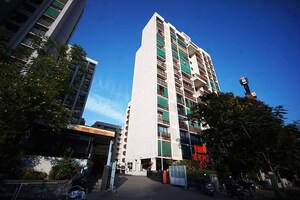 2 BHK Apartment For Sale in Makarba