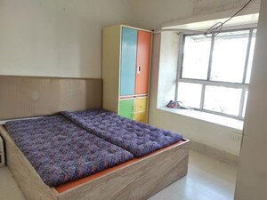 2 BHK Apartment For Rent in Lokhandwala Riviera Tower, Kandivali East