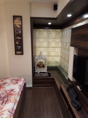 Furnished Amenities in 1 BHK Apartment at Bhoomi Gokul, Goregaon East – for Rent