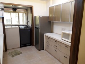 Room in 1 BHK Apartment at Bhoomi Gokul, Goregaon East – for Rent