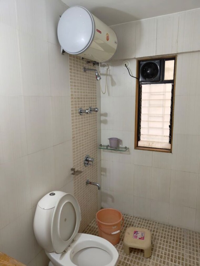 Bathroom, panchshil nagar 2 Bedroom 1000 Sq.Ft. Apartment In Panchshil Nagar Pune 10512308
