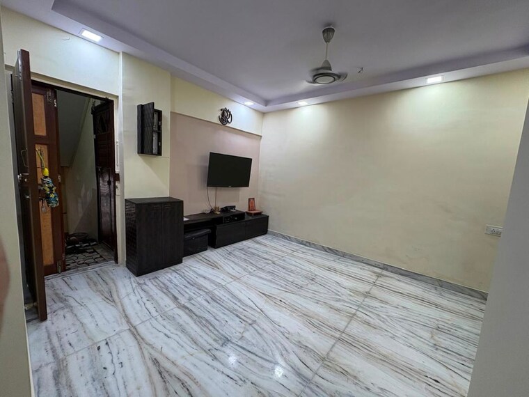 Room, premraj-chs 1.5 Bedroom 550 Sq.Ft. Apartment In Mulund East Mumbai 10512313