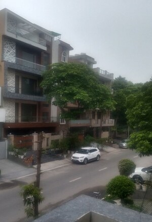 1 BHK Independent House For Rent in Sector 122