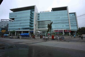  Office Space – Exterior View View at Marol - for Rent