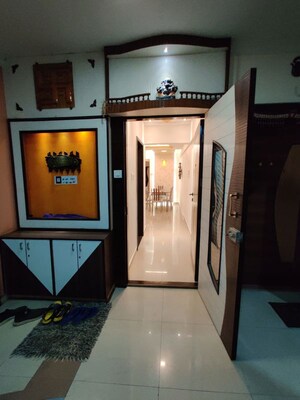  3 BHK Apartment at Mahavir Classik Complex, Andheri East – for Rent