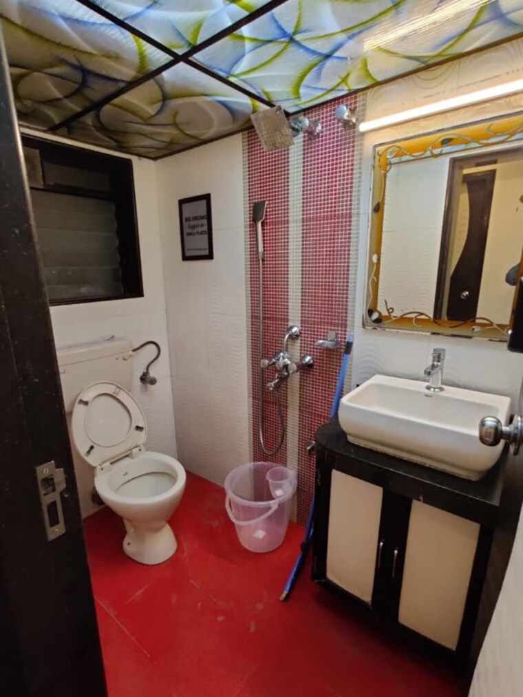 Bathroom, mahavir-classik-complex 3 Bedroom 1300 Sq.Ft. Apartment In Andheri East Mumbai 10512293